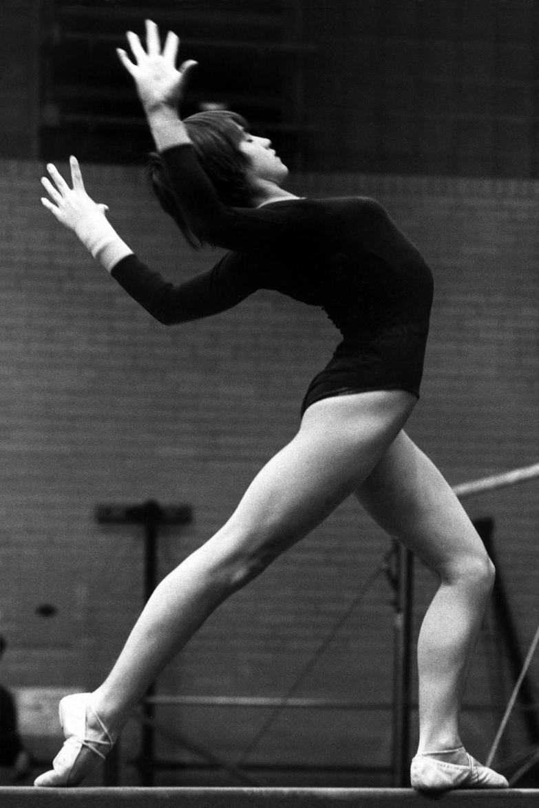 Nadia Comaneci, by Dave Gilbert (1977). https://flic.kr/p/2iTbf